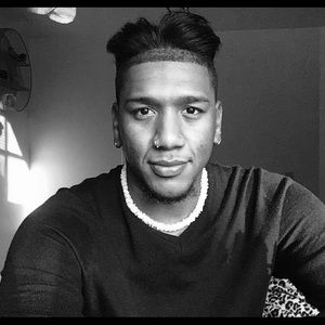 Meet your Posher, Elijah